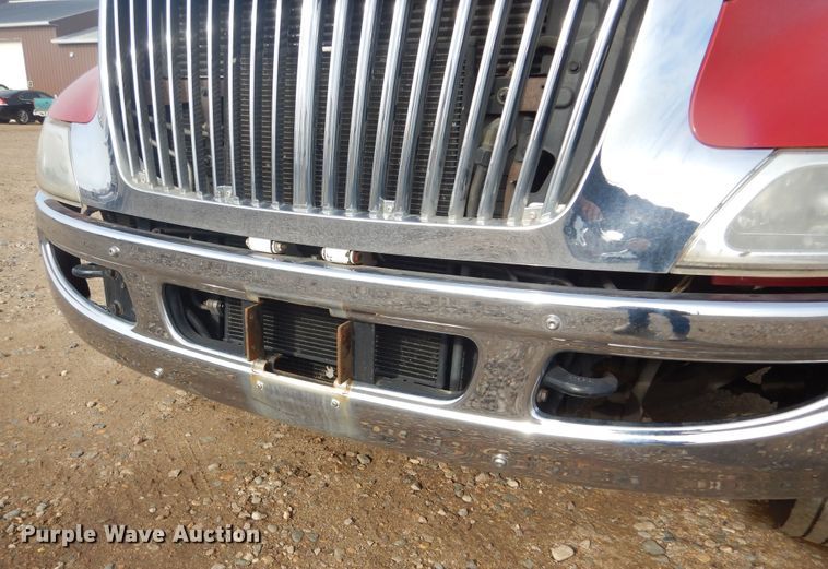 image for item DK3276 2009 International 4300  truck cab and chassis