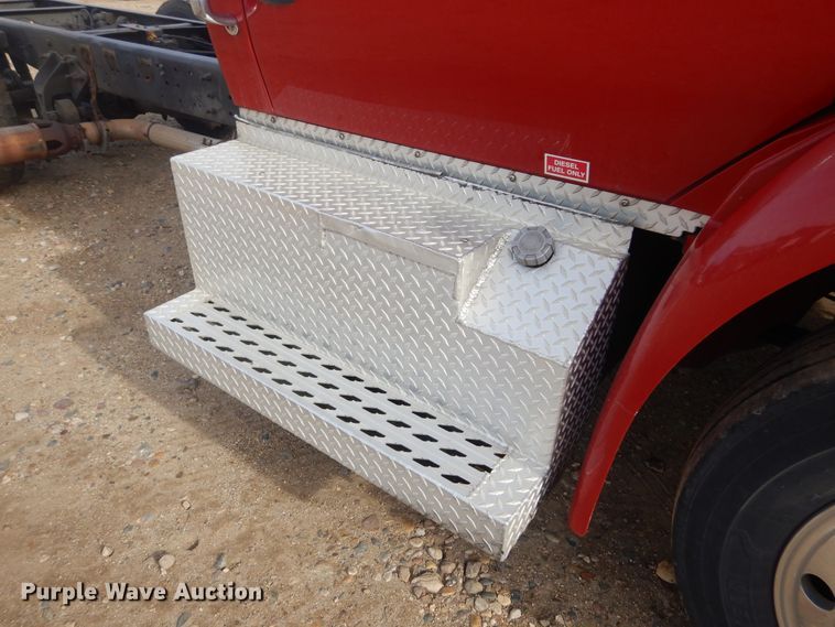 image for item DK3276 2009 International 4300  truck cab and chassis