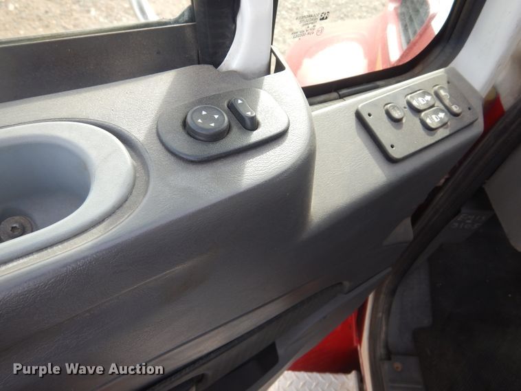 image for item DK3276 2009 International 4300  truck cab and chassis