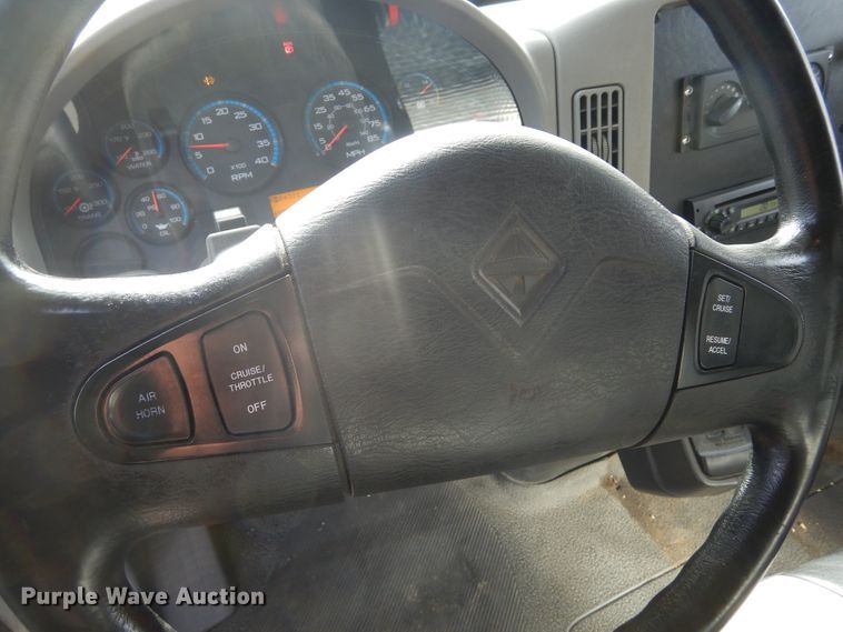 image for item DK3276 2009 International 4300  truck cab and chassis