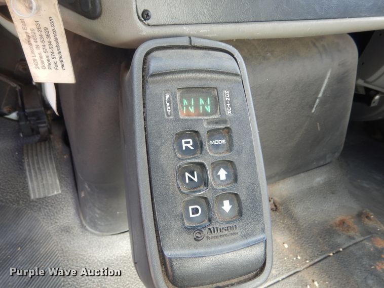 image for item DK3276 2009 International 4300  truck cab and chassis