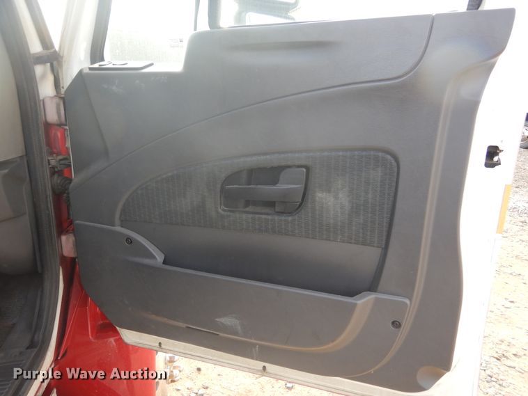 image for item DK3276 2009 International 4300  truck cab and chassis