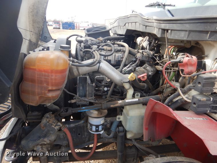 image for item DK3276 2009 International 4300  truck cab and chassis