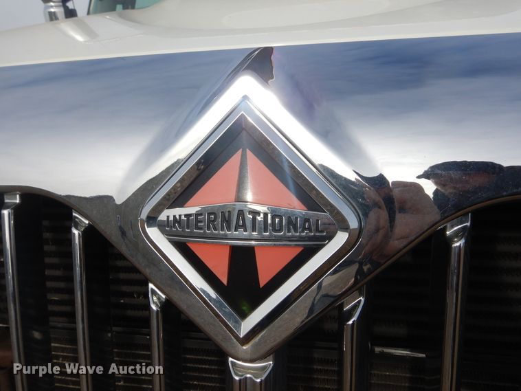 image for item DK3276 2009 International 4300  truck cab and chassis