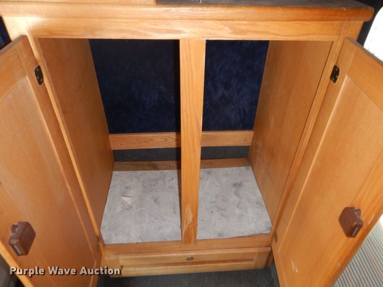 image for item DK8683 2000 Freightliner FL70  box truck