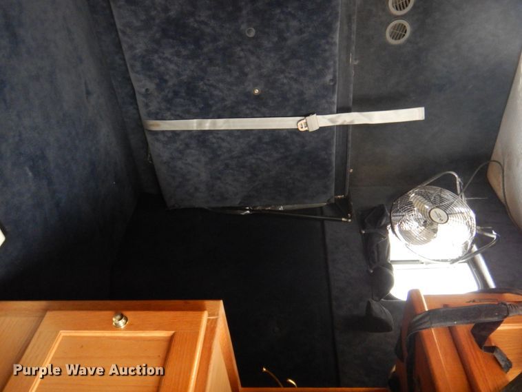 image for item DK8683 2000 Freightliner FL70  box truck