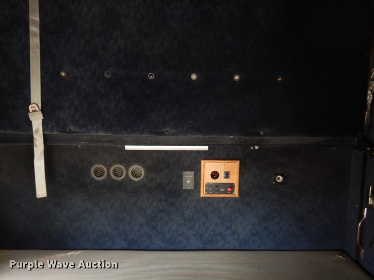 image for item DK8683 2000 Freightliner FL70  box truck