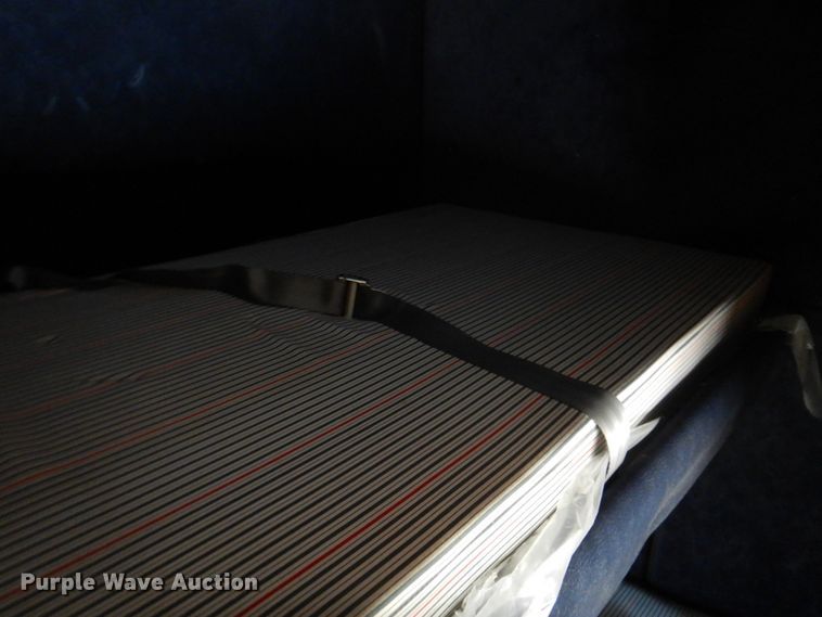 image for item DK8683 2000 Freightliner FL70  box truck