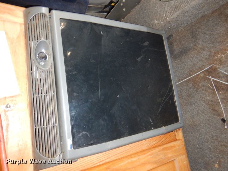 image for item DK8683 2000 Freightliner FL70  box truck