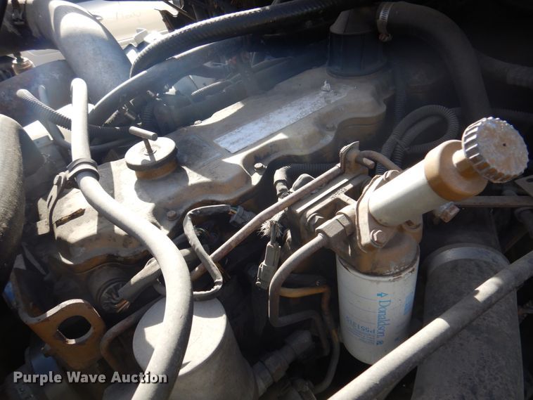 image for item DK8683 2000 Freightliner FL70  box truck