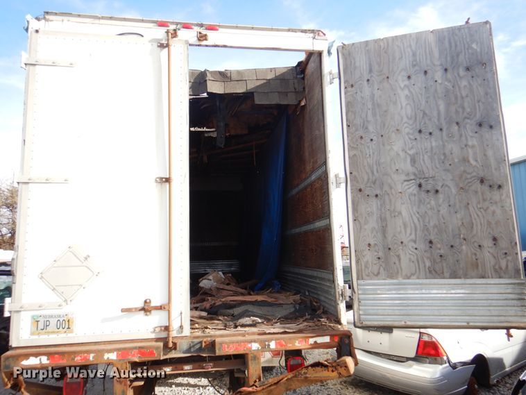 image for item DK8683 2000 Freightliner FL70  box truck