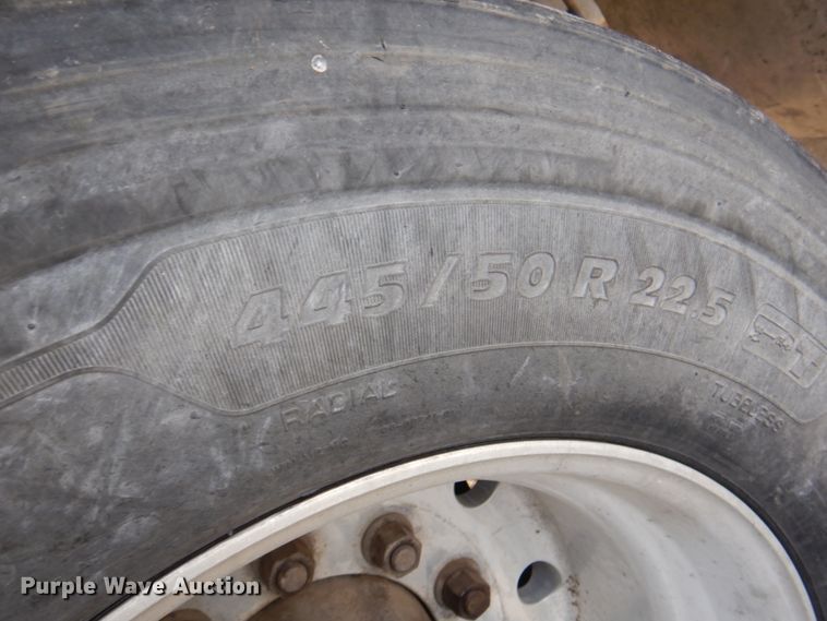 image for item DK8683 2000 Freightliner FL70  box truck