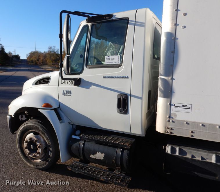 image for item DL3480 2007 International 4300  box truck