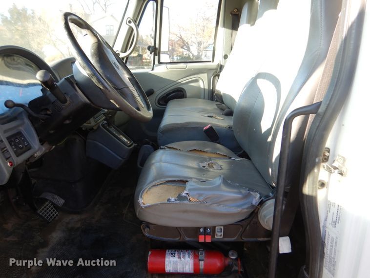 image for item DL3480 2007 International 4300  box truck