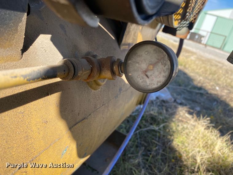 image for item DL6176 Air compressor