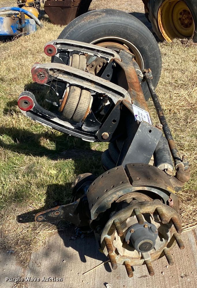 image for item DL6179 Steerable lift axle