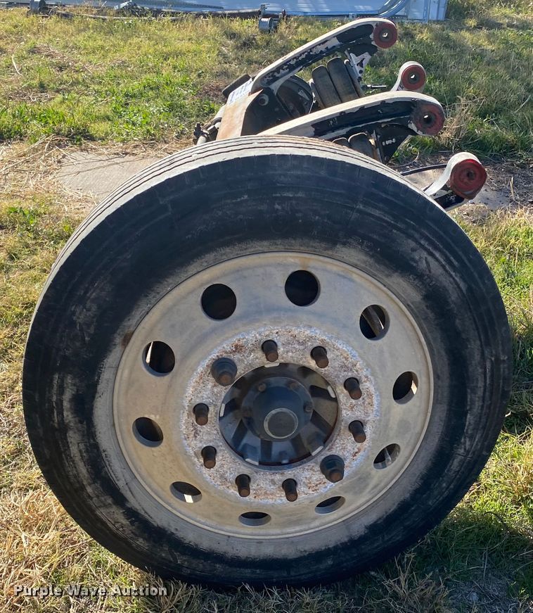 image for item DL6179 Steerable lift axle