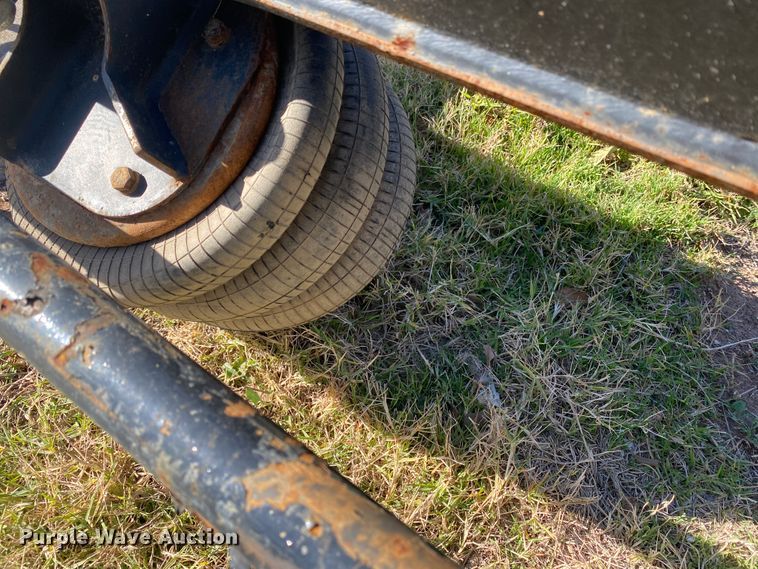 image for item DL6179 Steerable lift axle