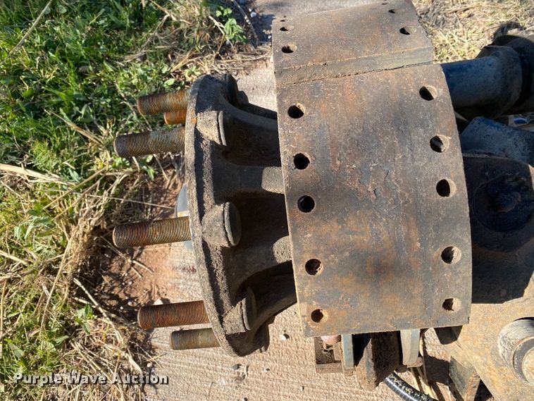 image for item DL6179 Steerable lift axle
