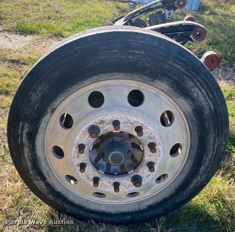 image for item DL6179 Steerable lift axle