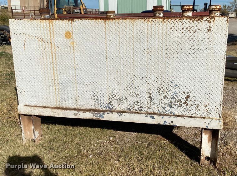 image for item DL6181 Five compartment fuel tank