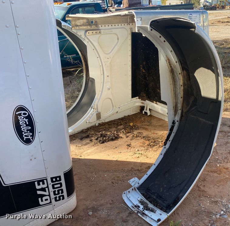image for item DL6183 Peterbilt hood