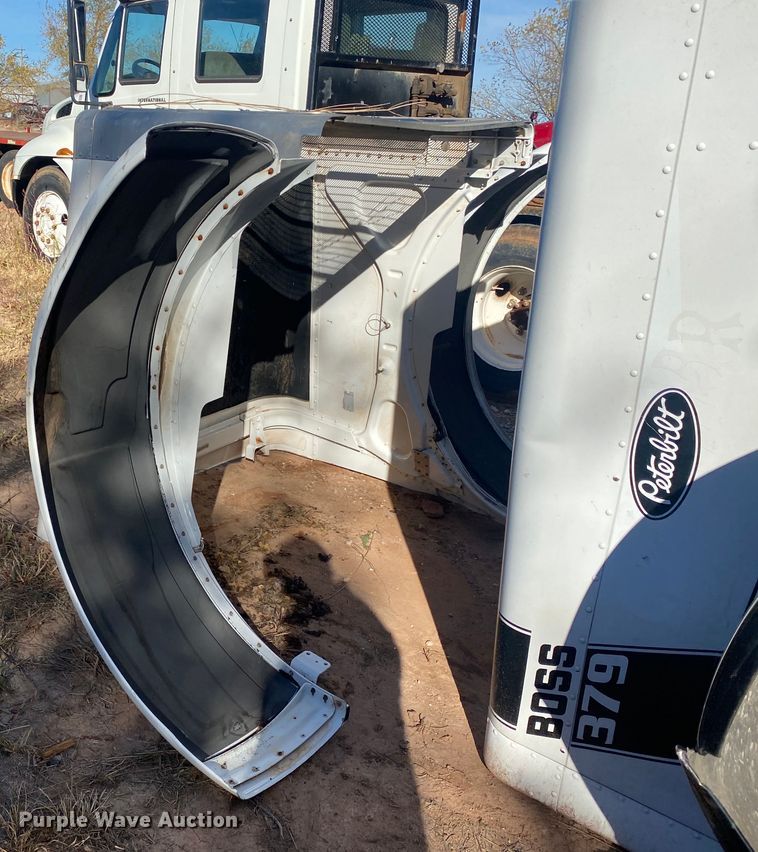 image for item DL6183 Peterbilt hood