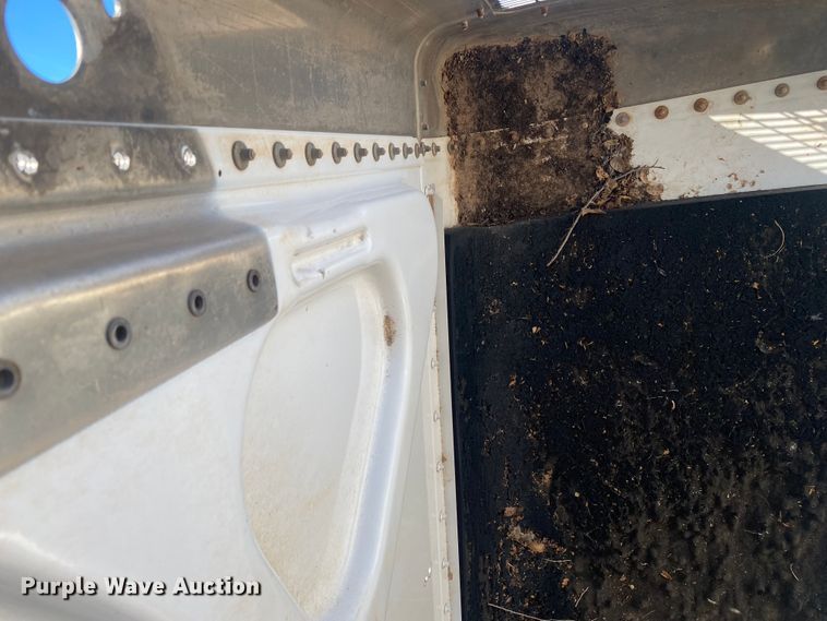 image for item DL6183 Peterbilt hood
