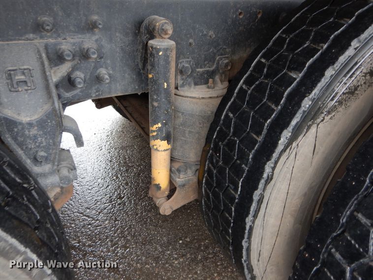 image for item DM0663 2005 International 7500  fuel truck