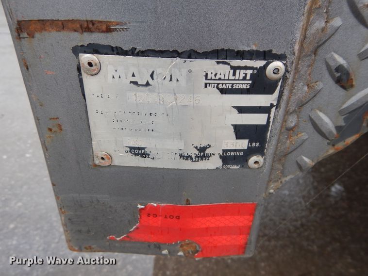 image for item DM0663 2005 International 7500  fuel truck