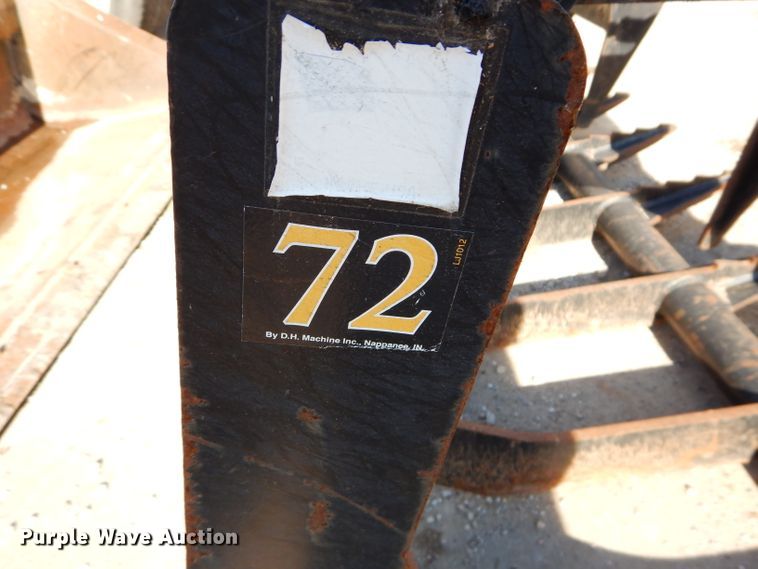 image for item DM0708 Tomahawk  72"W skid steer grapple bucket