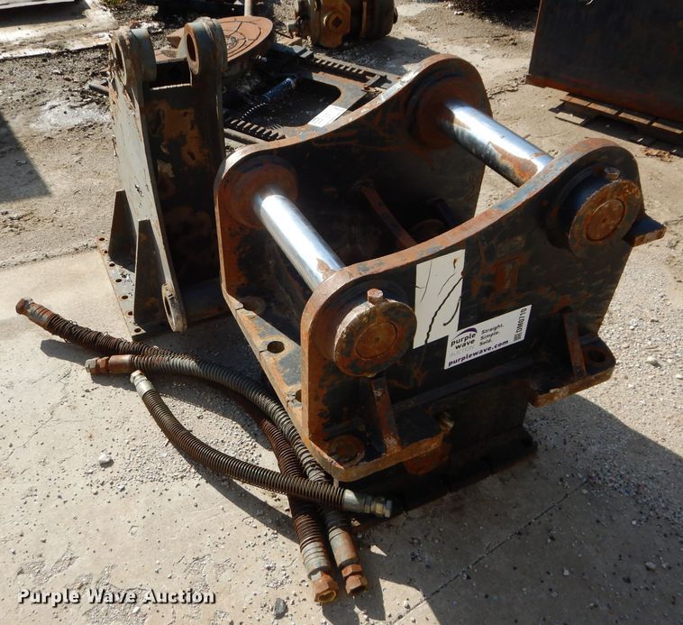 image for item DM0710 (2) excavator attachments