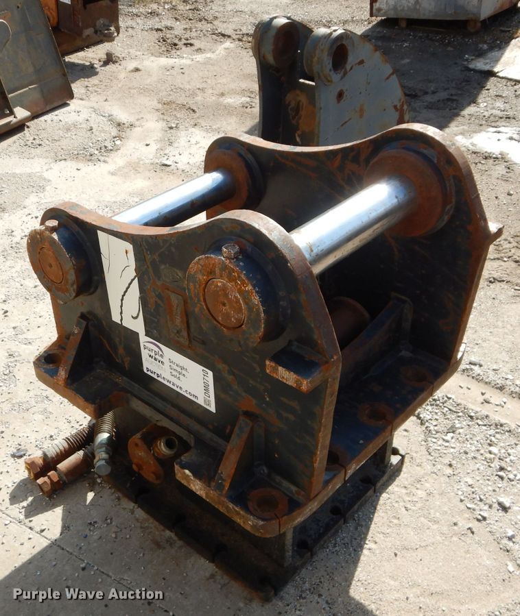 image for item DM0710 (2) excavator attachments