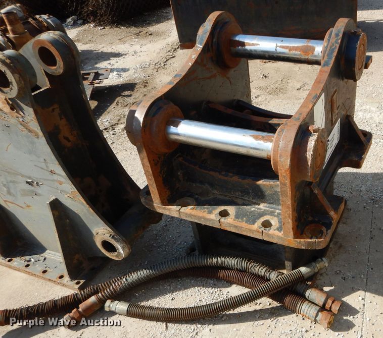 image for item DM0710 (2) excavator attachments