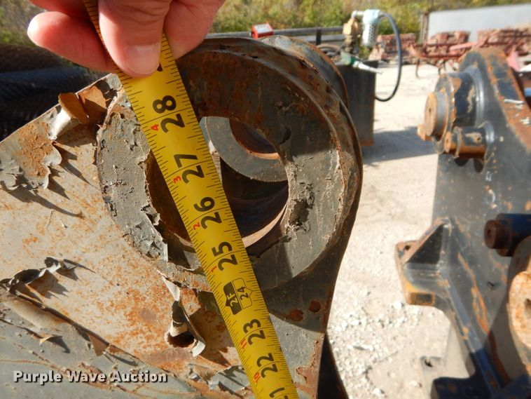 image for item DM0710 (2) excavator attachments