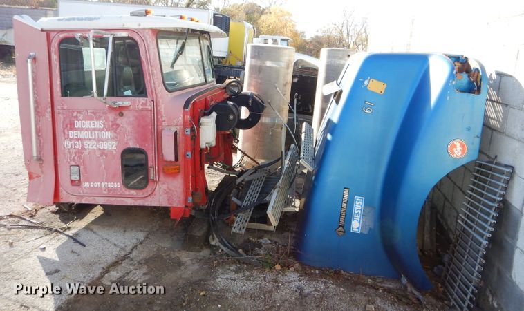 image for item DM0711 International  truck parts