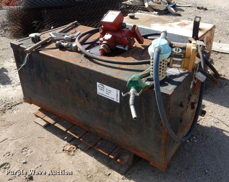 image for item DM0712 (2) auxiliary fuel tanks