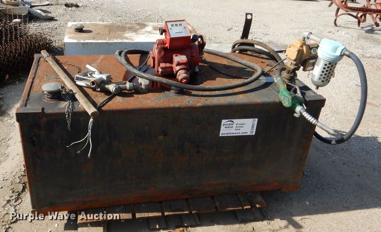 image for item DM0712 (2) auxiliary fuel tanks