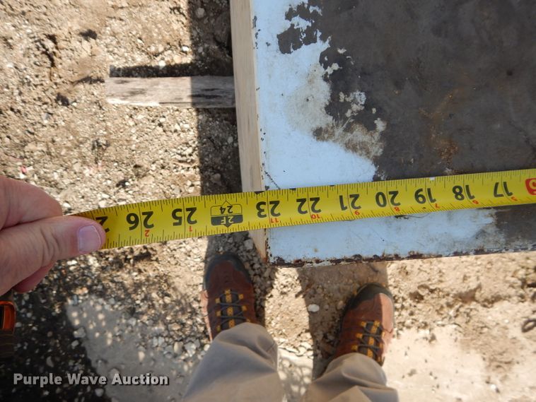 image for item DM0712 (2) auxiliary fuel tanks