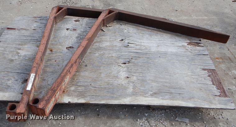 image for item DM0713 (3) pieces of ag equipment