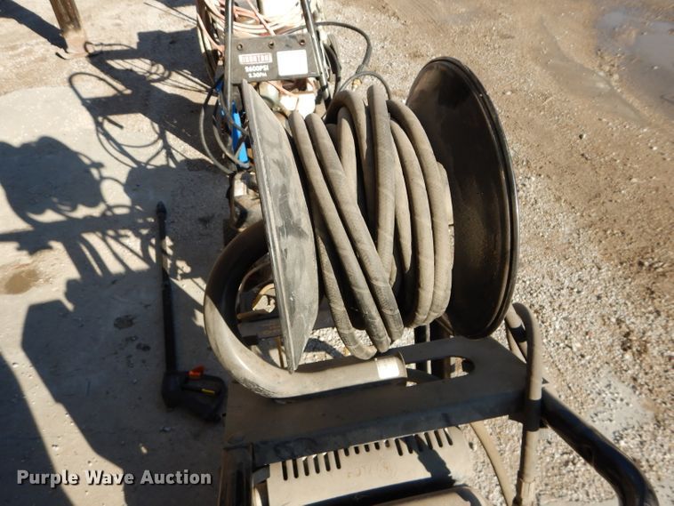 image for item DM0718 (3) pressure washers