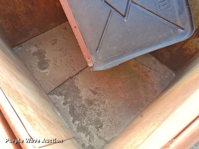 image for item DN0071 (18) dumpsters