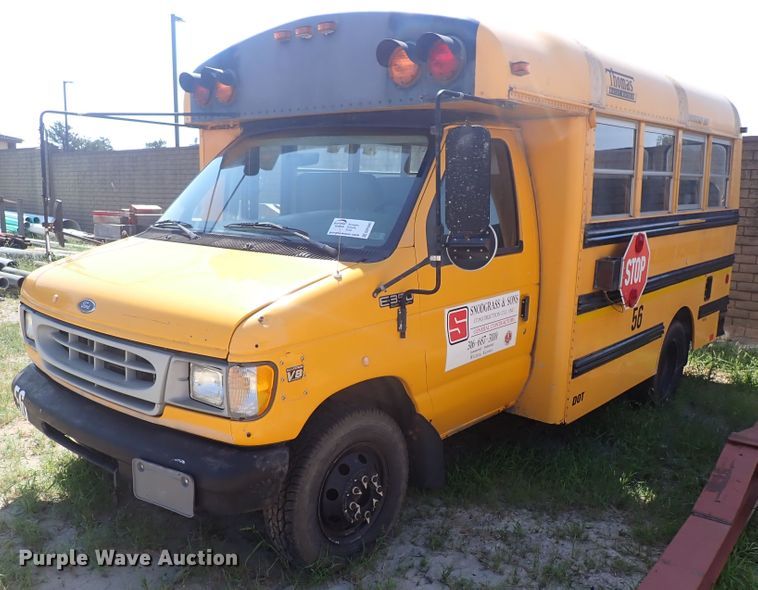 image for item DN1941 2002 Ford Econoline E350 Super Duty  school bus