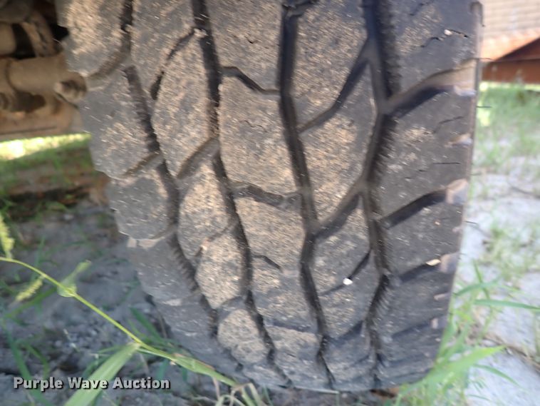 image for item DN1941 2002 Ford Econoline E350 Super Duty  school bus