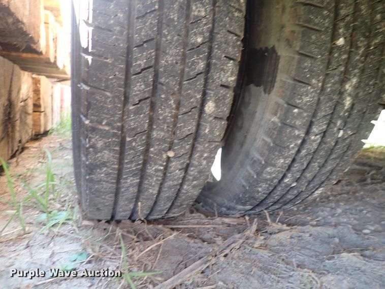 image for item DN1941 2002 Ford Econoline E350 Super Duty  school bus