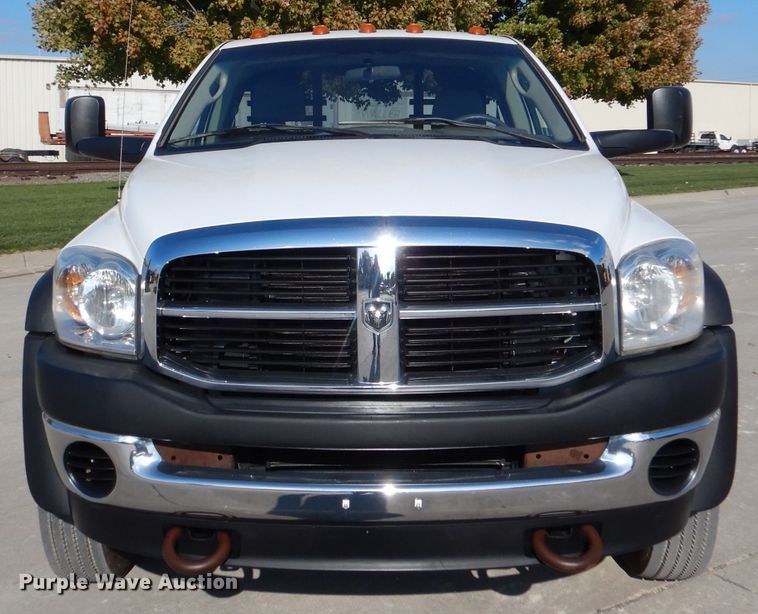 image for item DN5327 2009 Dodge Ram 5500HD  flatbed truck