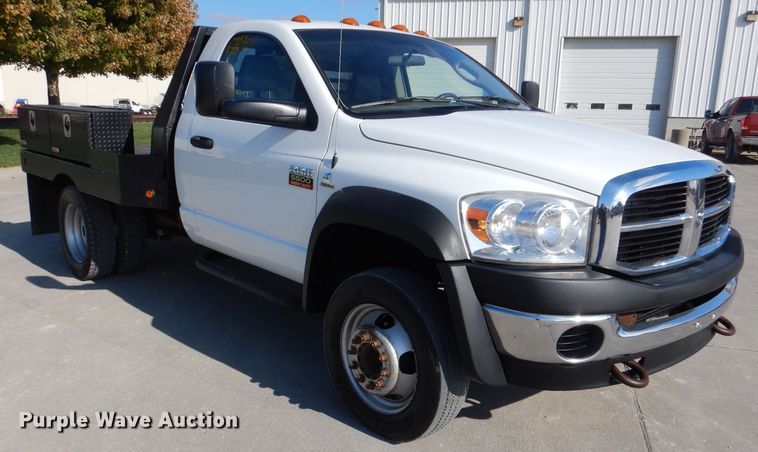 image for item DN5327 2009 Dodge Ram 5500HD  flatbed truck