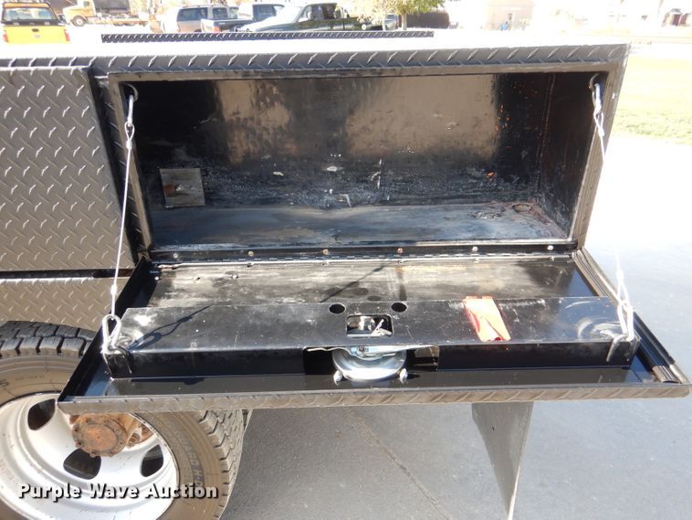 image for item DN5327 2009 Dodge Ram 5500HD  flatbed truck