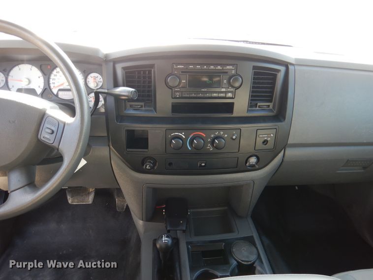 image for item DN5327 2009 Dodge Ram 5500HD  flatbed truck