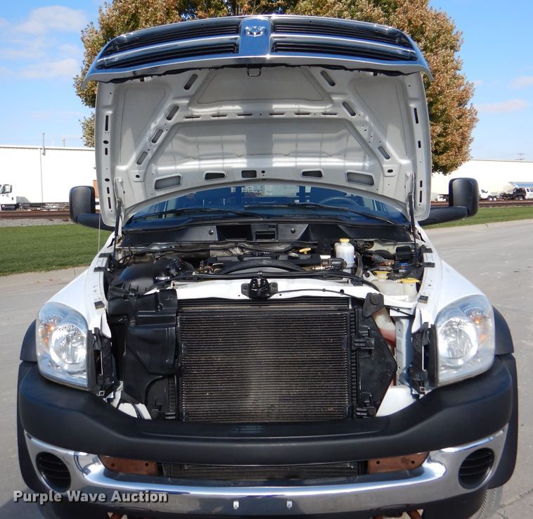 image for item DN5327 2009 Dodge Ram 5500HD  flatbed truck